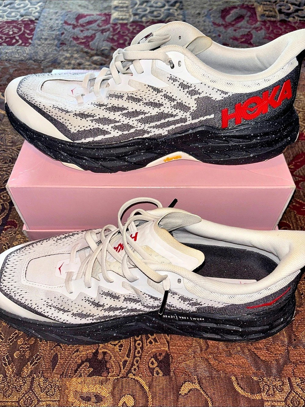 Hoka One One Speedgoat 5 Men's Athletic Shoes US 12 D